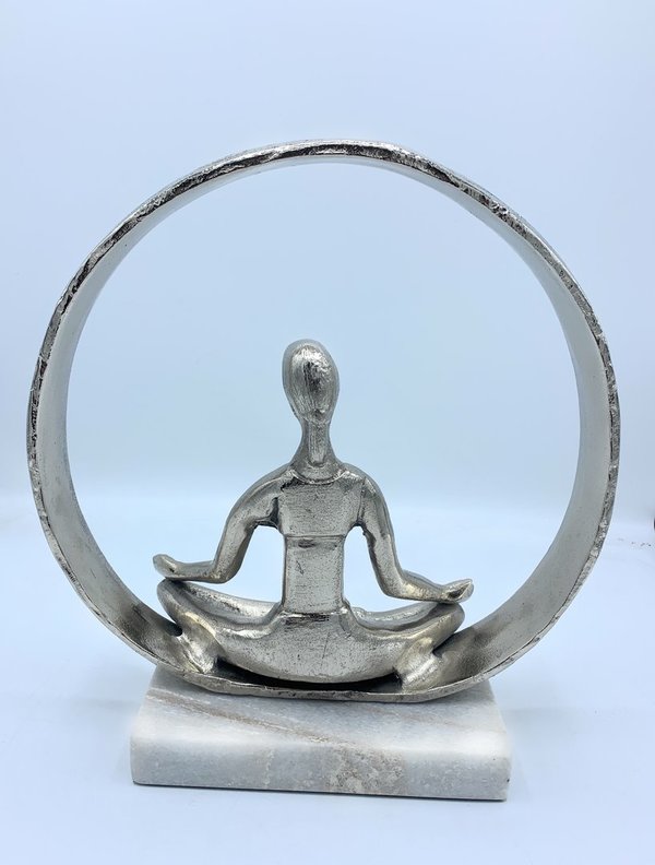 Gilde Skulptur "Yoga im Ring" Alu auf Marmor Sockel 28x29,5 cm 55448