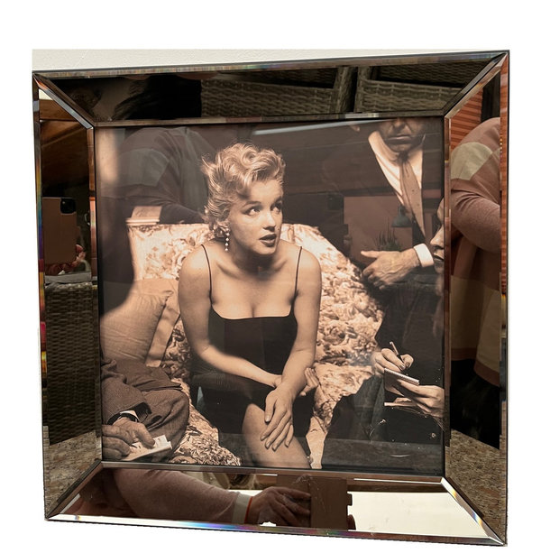 Hazenkamp Spiegelbild "Marilyn im Sessel" 50x50cm Wandbild 56372
